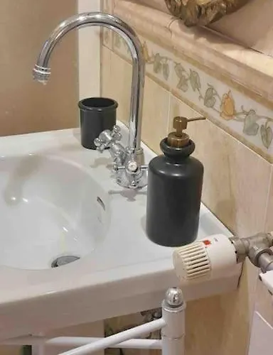 A Due Passi Da San Pietro